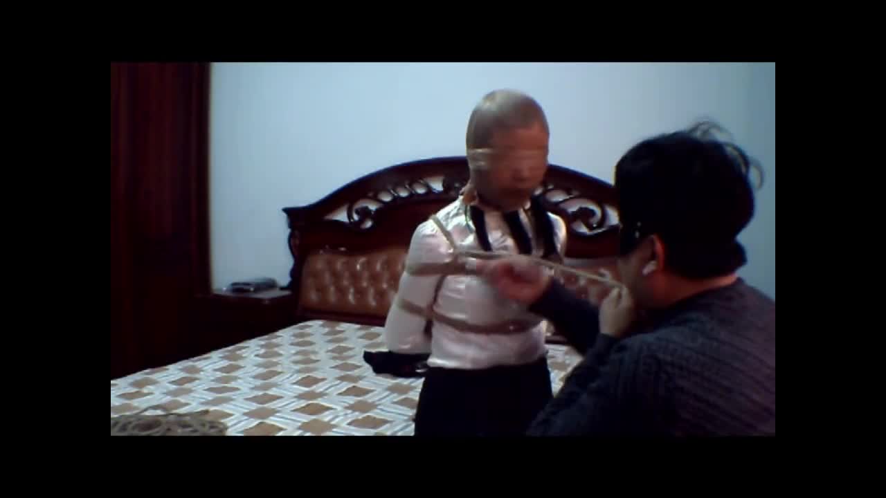 Mature Women Ol Dress And Tie Placement Porn Video